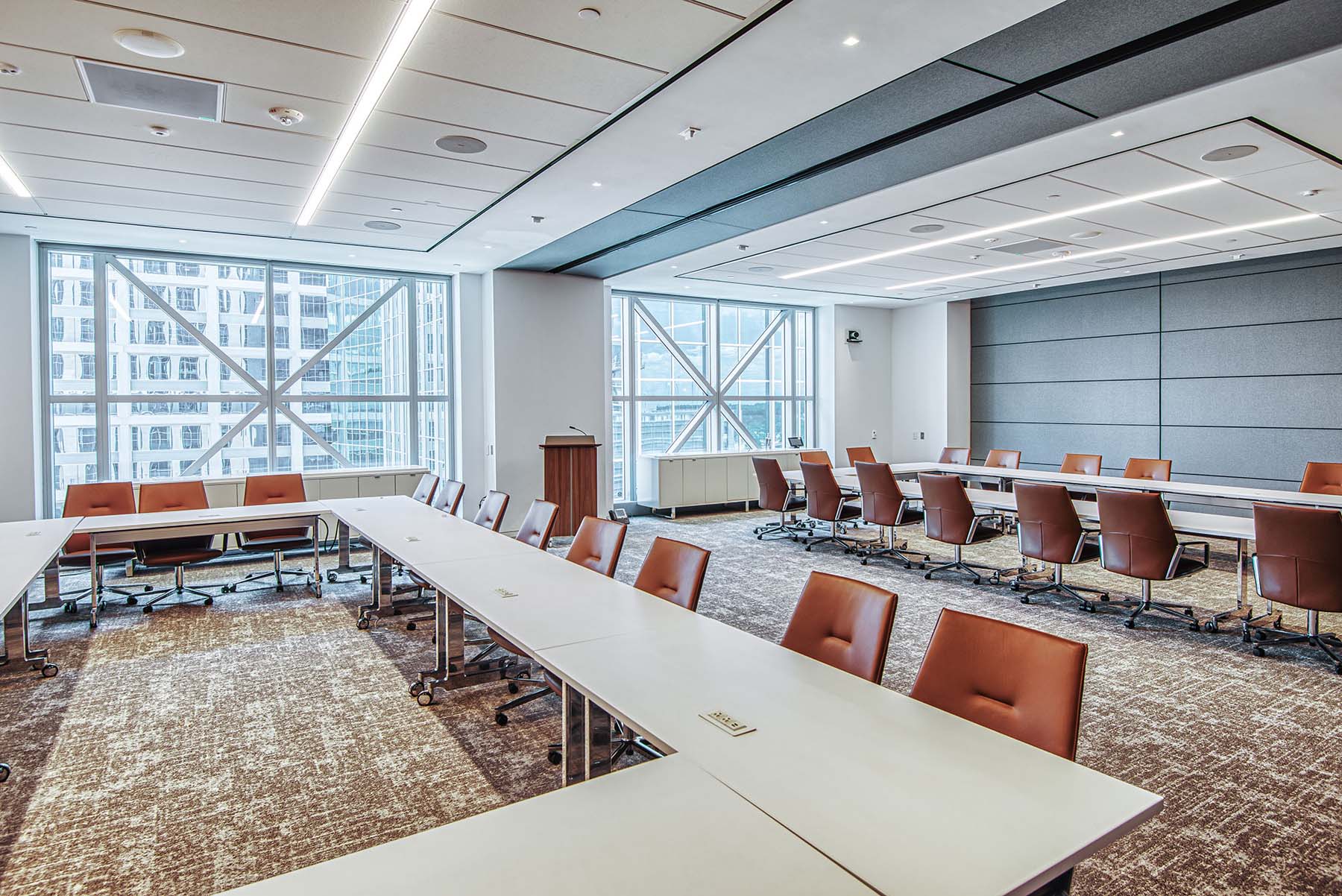 Recessed linear lighting in an office board room
